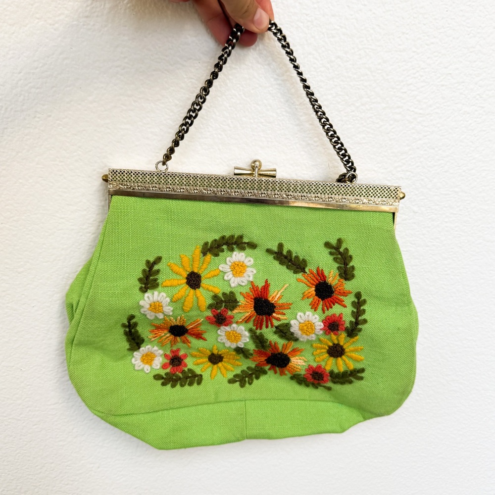 Vintage Embroidered Hand bag Green